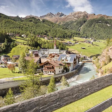 Hotel Rustica Alpine 3*