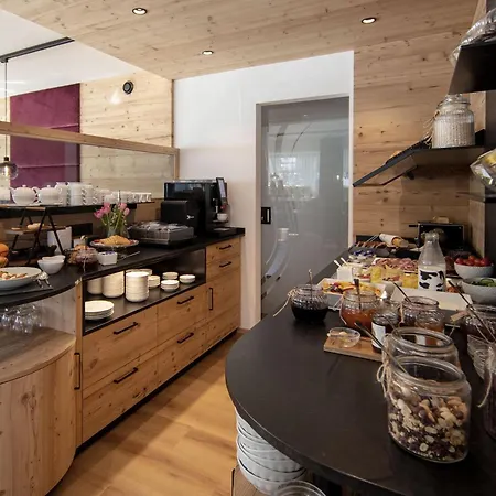 Hotel Rustica Alpine Sölden
