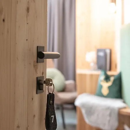 Garni Rustica 3* Ζόλντεν